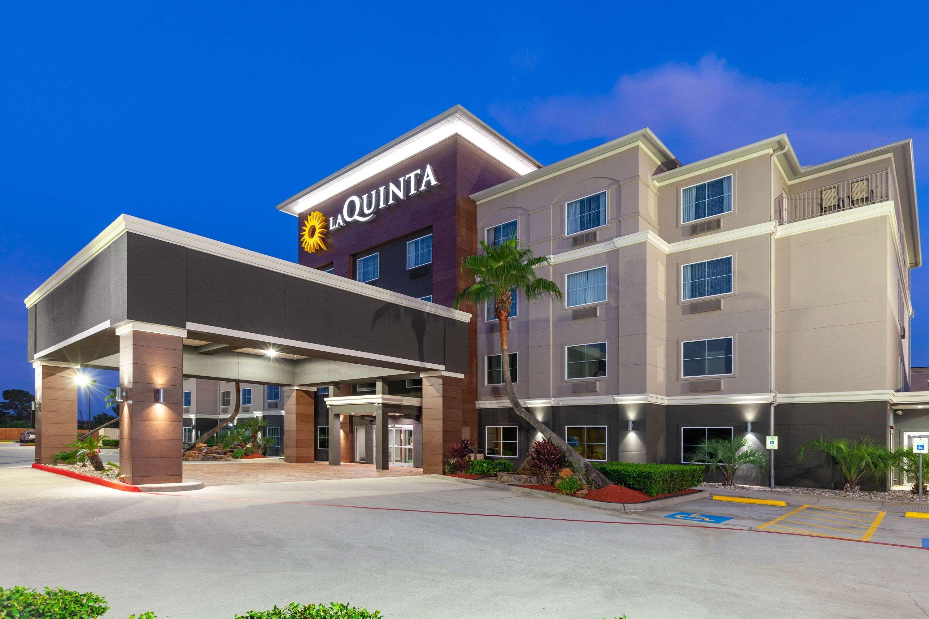 La Quinta By Wyndham Houston Channelview Cloverleaf Exterior photo
